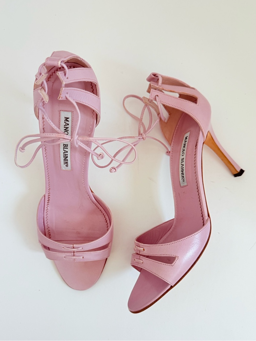 Manolo Blahnik Lilac Purple Leather Cutout Lace-Up Stiletto Sandals 38.5